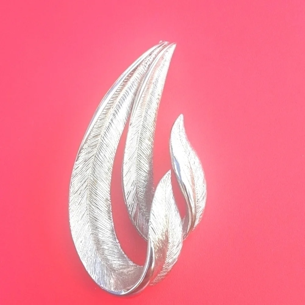 Feather Brooch - Picture 4 of 4